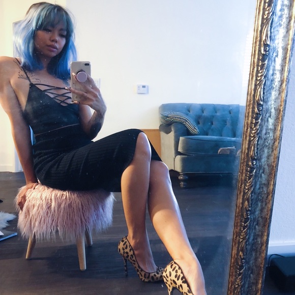 Meet your posher! π - Picture 2 of 3